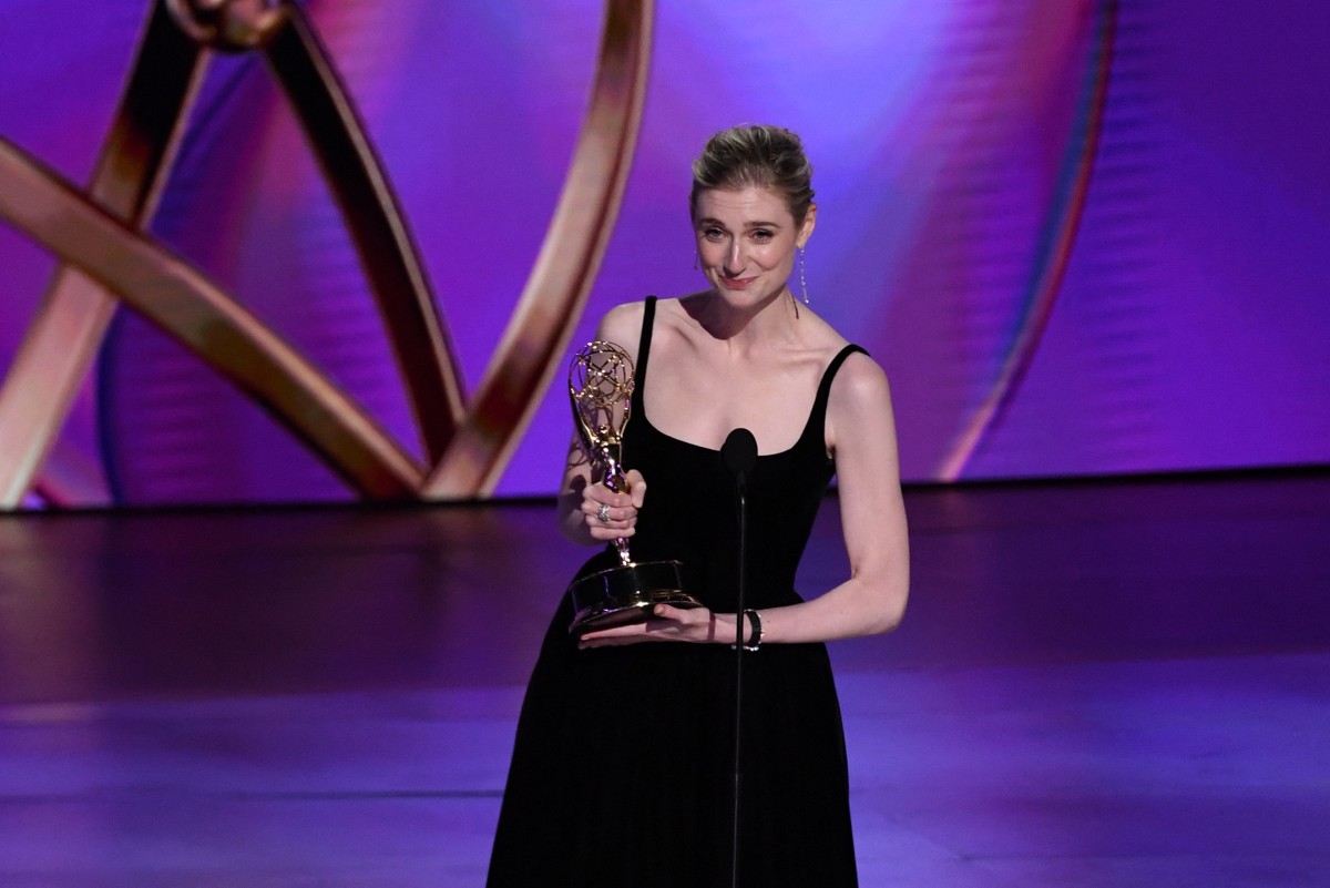 روح الأميرة ديانا ترافق إليزابيث ديبيكي مظهرا وصوتا (صور وفيديو)